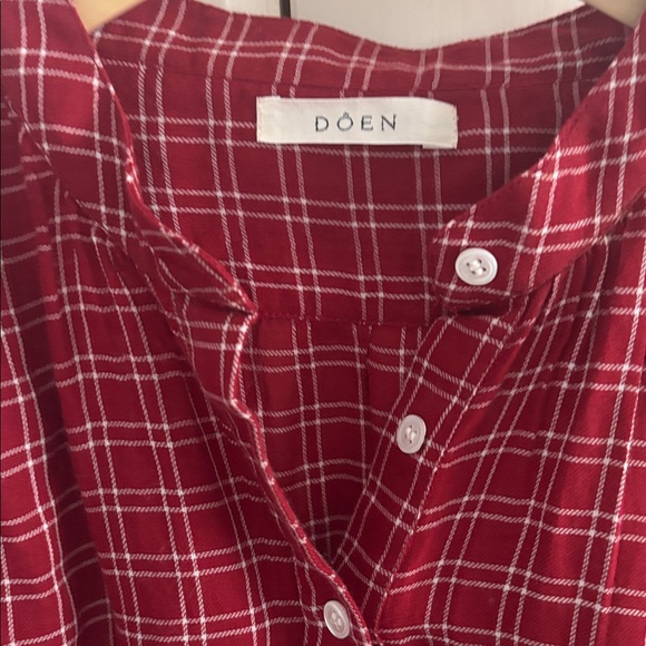 Doen Holde rouge red cottage plaid long sleeve button front shirt top - Picture 14 of 14